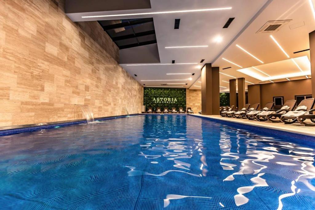Astoria Luxury & Spa Gjilan Exteriör bild